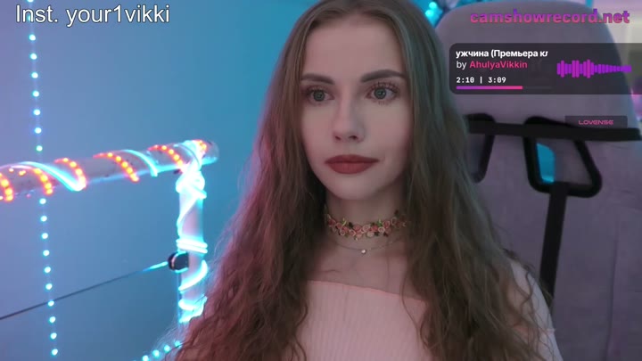 -VikkiL0vesCheese-