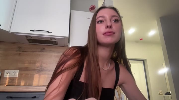 selena_favn